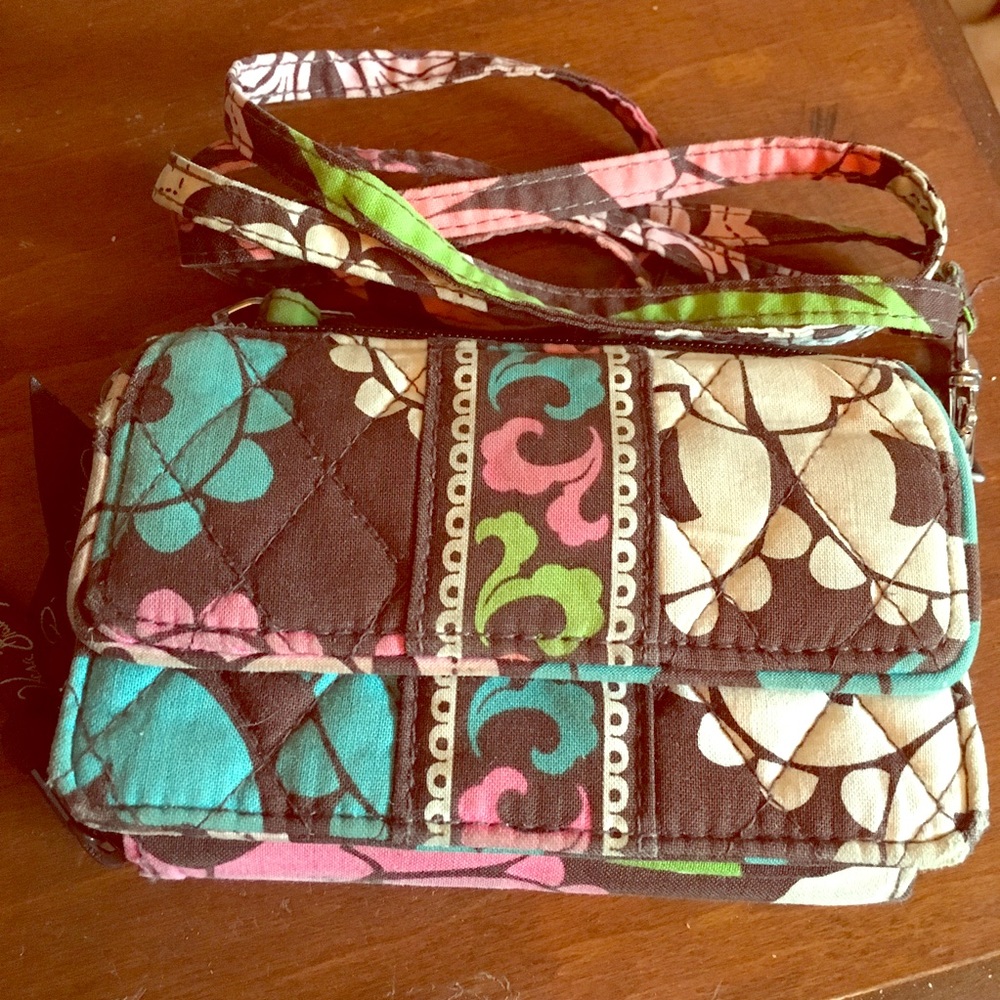 PREOWNED SMALL VERA BRADLY CROSSBODY WALLET
